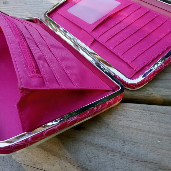 Wallet - Picture 6 of 14